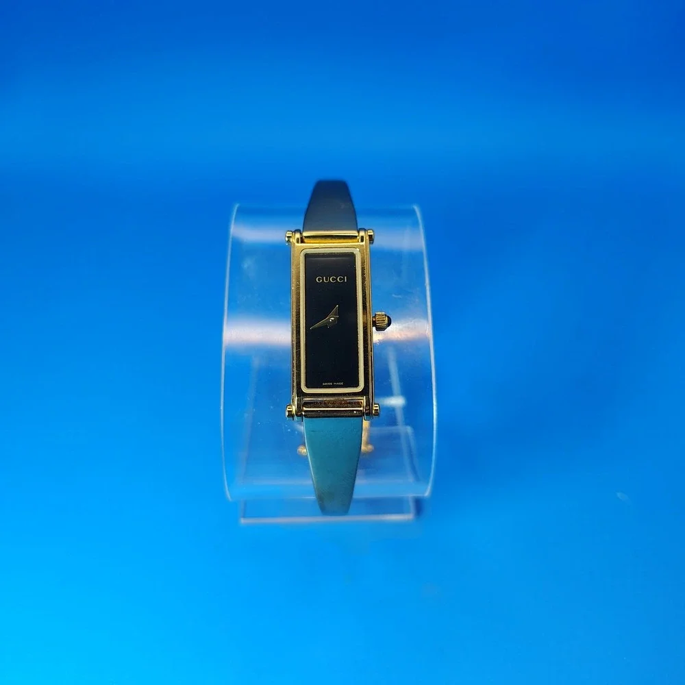 Authentic Gucci 1500L Vintage 1992 Swiss Made Tank Women's‎ Quartz Bangle Watch - Picture 2 of 9
